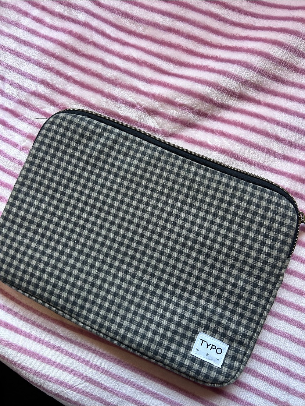 TYPO Gingham Gray Tablet Sleeve - Padded Protective Case